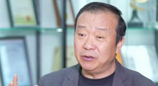 潜规则下属的经理